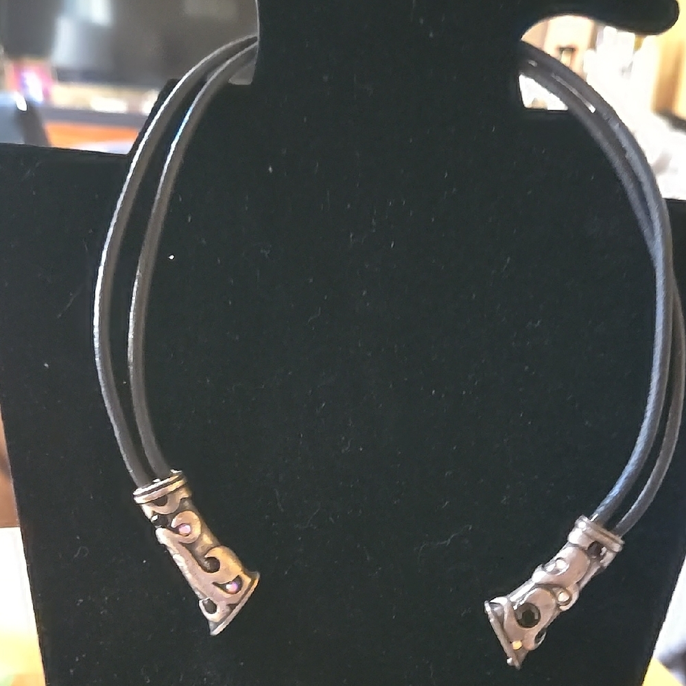 Silver and Black Women's Necklace